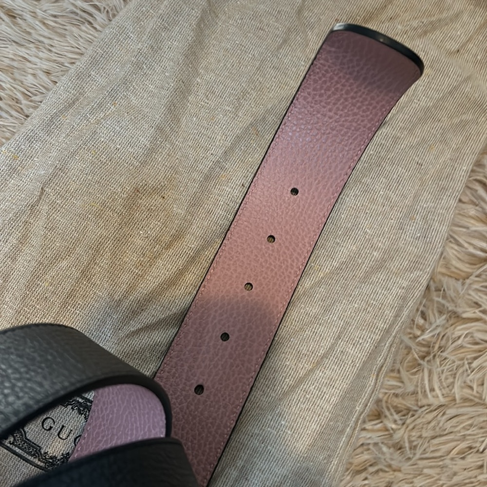 Authentic GUCCI pink and black reversible belt (44).  No box. Made in Italy. - Picture 8 of 10